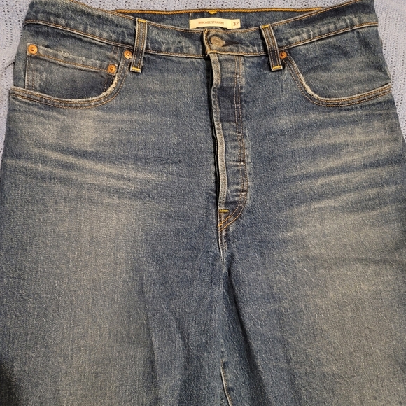 Levi's Ribbed Caged Denim Jeans - Picture 4 of 8